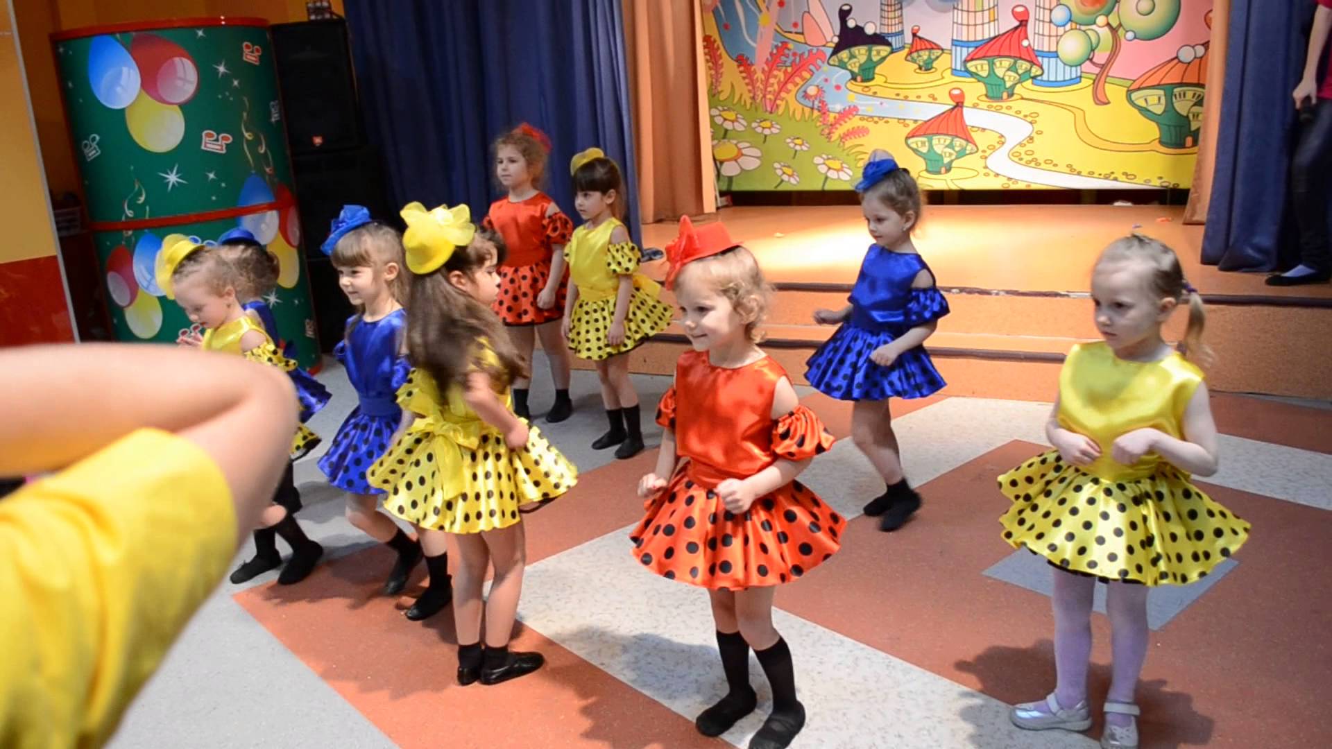 Detki.co.il - Все о детях в Израиле - Танцуют все, или Какой танец полезнее  (видео)